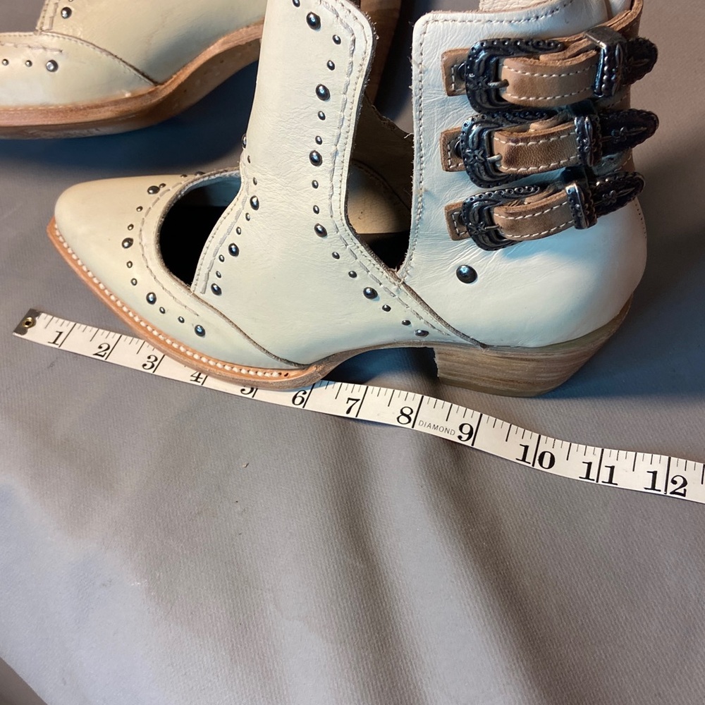 Freebird “Melody” Booties — Women US 9 — New, Handmade Leather - Picture 11 of 14